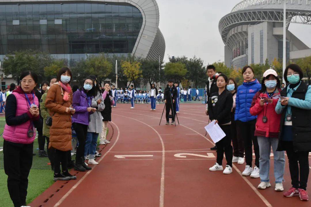 关于竞技：体育场上唯有高目前行，胜负于一线的信息